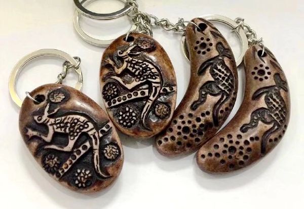 12 pcs simple gift amulet kangaroo totem keychain for women men boys jewelry keyring, Slivery;golden
12 pcs simple gift amulet kangaroo totem keychain for women men boys jewelry keyring, Slivery;golden