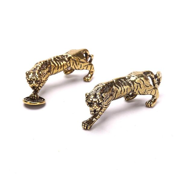 keychains 1pcs solid copper tiger key chains vintage glossy brass animal pendants trinket chinese zodiac tigers charms ornaments, Silver
keychains 1pcs solid copper tiger key chains vintage glossy brass animal pendants trinket chinese zodiac tigers charms ornaments, Silver