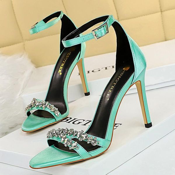 sandals 2021 women .5cm high heels crystal glitter prom stripper blue rose red silk sandles satin wedding bridal shoes, Black
sandals 2021 women .5cm high heels crystal glitter prom stripper blue rose red silk sandles satin wedding bridal shoes, Black