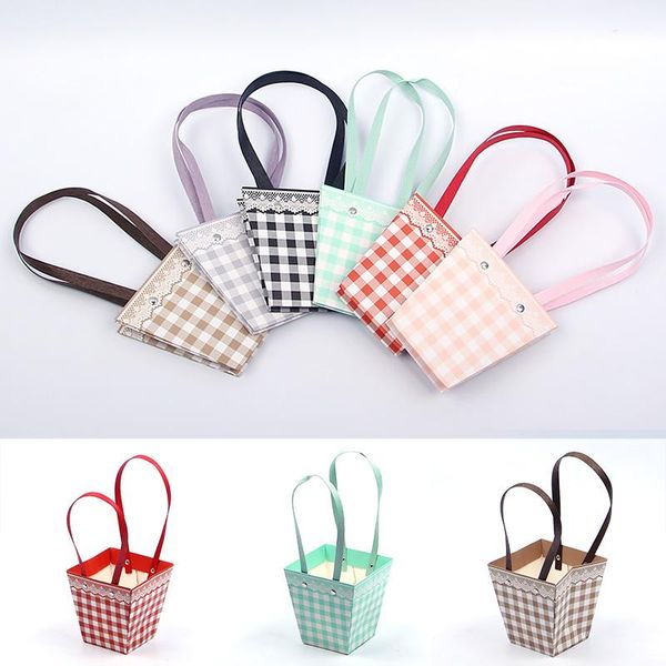 lace pattern florist fresh flower carrier bag portable foldable packaging paper bouquet wrapping supplies basket gift wrap
lace pattern florist fresh flower carrier bag portable foldable packaging paper bouquet wrapping supplies basket gift wrap