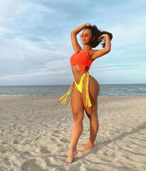 hollow out one piece swimsuit 2021 tassel bodysuit women push up monokini brazilian bathing suits summer swimming suit one-piece
hollow out one piece swimsuit 2021 tassel bodysuit women push up monokini brazilian bathing suits summer swimming suit one-piece