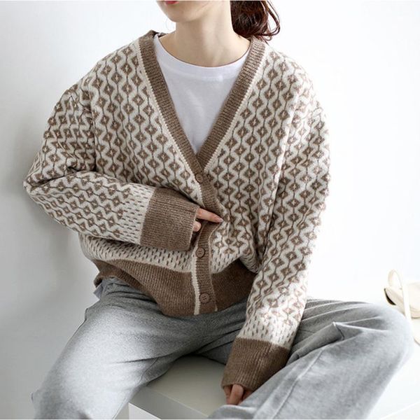 women's knits & tees sweater knitted cardigan 2021 spring retro hit color v-neck diamond truien temperament stitching loose female, White
women's knits & tees sweater knitted cardigan 2021 spring retro hit color v-neck diamond truien temperament stitching loose female, White