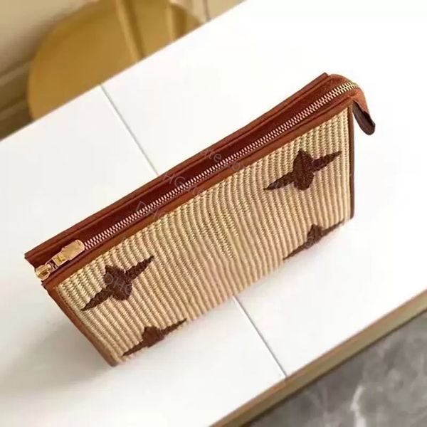 7a quality toiletry bag m80351 womens clutch phone cosmetic mini pochette toilet beauty case accessories high quality
7a quality toiletry bag m80351 womens clutch phone cosmetic mini pochette toilet beauty case accessories high quality