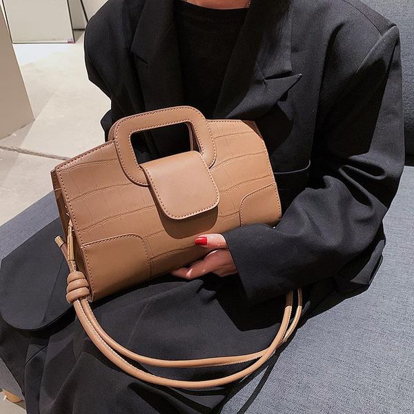 evening bags ladies document bag stone pattern handbag commuter solid color leather shoulder personality female
evening bags ladies document bag stone pattern handbag commuter solid color leather shoulder personality female