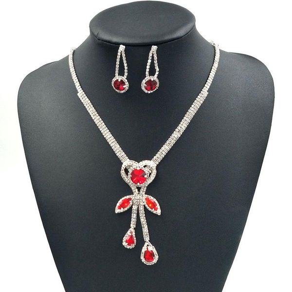earrings & necklace wedding rhinestone earring jewellery set fashion jewelry made in yiwu sample, Silver
earrings & necklace wedding rhinestone earring jewellery set fashion jewelry made in yiwu sample, Silver
