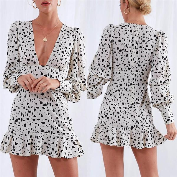 casual dresses women printing lantern long sleeve dress shrinkage ruffles zipper deep v neck mini 2021 autumn lady slim party, Black;gray
casual dresses women printing lantern long sleeve dress shrinkage ruffles zipper deep v neck mini 2021 autumn lady slim party, Black;gray
