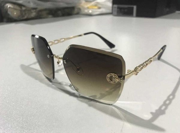 design high sunglasses quality aviator women sun glasses polarized lens uv400 square frame for men with box, White;black
design high sunglasses quality aviator women sun glasses polarized lens uv400 square frame for men with box, White;black