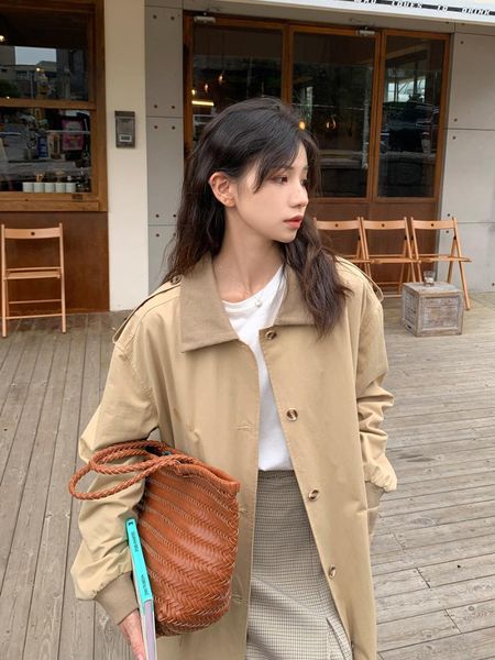 women's trench coats loose single breasted windbreaker versatile long sleeve contrast color pocket medium coat, Tan;black 
women's trench coats loose single breasted windbreaker versatile long sleeve contrast color pocket medium coat, Tan;black
