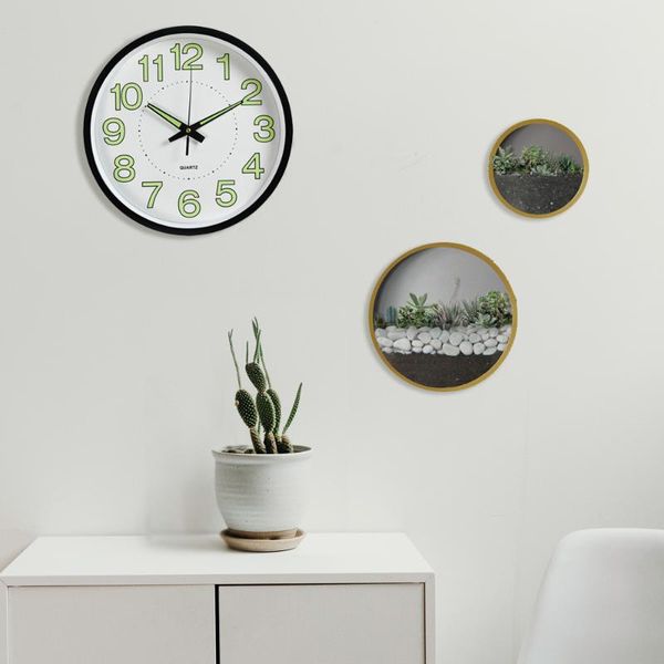 wall clocks 12'' luminous clock round digital silent quartz watch 10'' simple hanging home bedroom decoration
wall clocks 12'' luminous clock round digital silent quartz watch 10'' simple hanging home bedroom decoration