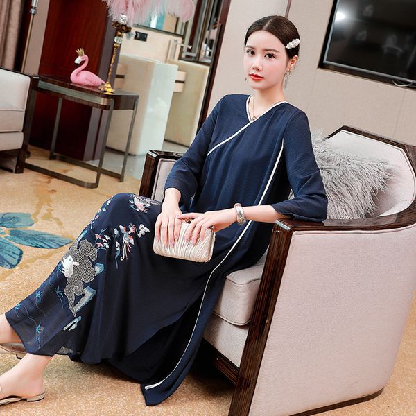 capris brand qipao long 2021 autumn women cute animal embroidery patterns white blue vintage maxi plus size, Black;gray
capris brand qipao long 2021 autumn women cute animal embroidery patterns white blue vintage maxi plus size, Black;gray