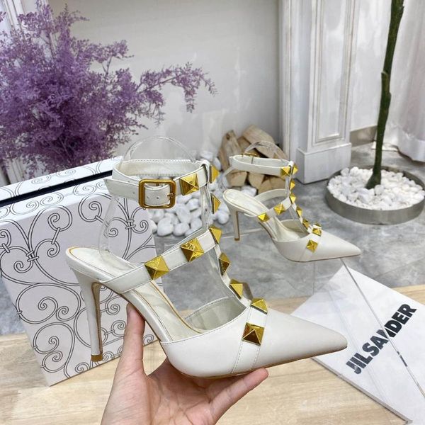 dress shoes genuine leather women's pointed toe thin heels 9.5cm pumps fashion design brand rivet ankle strap sandals plus size 34-42, Black
dress shoes genuine leather women's pointed toe thin heels 9.5cm pumps fashion design brand rivet ankle strap sandals plus size 34-42, Black