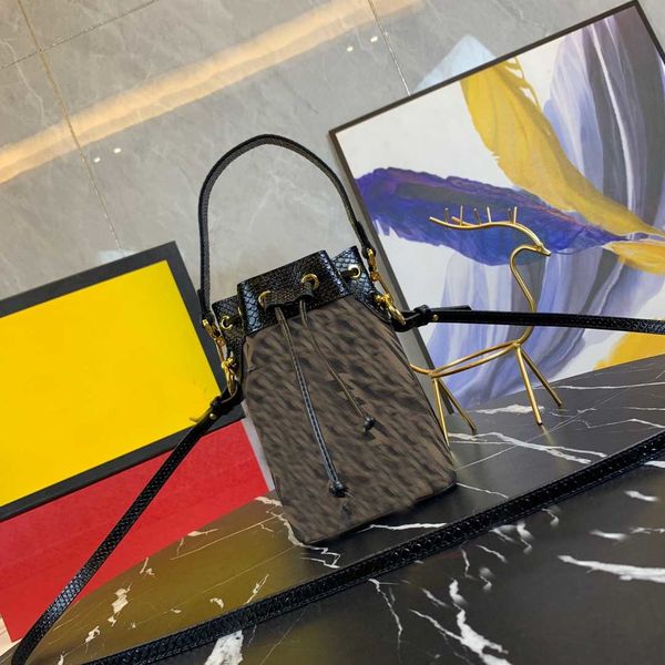 luxury designer fun canvas bucket bag bright fresh multi color three dimensional handbag
luxury designer fun canvas bucket bag bright fresh multi color three dimensional handbag