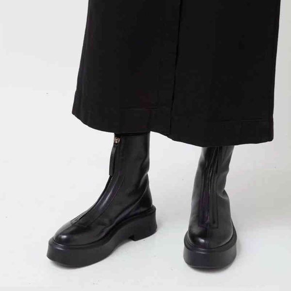 dress shoes botas de cano curto e couro preto para mulheres, inverno com zÃper, salto largo, plataforma feminina, marca luxo, sign chelsea f, Black
dress shoes botas de cano curto e couro preto para mulheres, inverno com zÃper, salto largo, plataforma feminina, marca luxo, sign chelsea f, Black