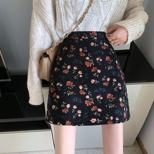 skirts 2021 spring/summer printed retro short skirt female high waist a-line elegant half-length mini, Black
skirts 2021 spring/summer printed retro short skirt female high waist a-line elegant half-length mini, Black