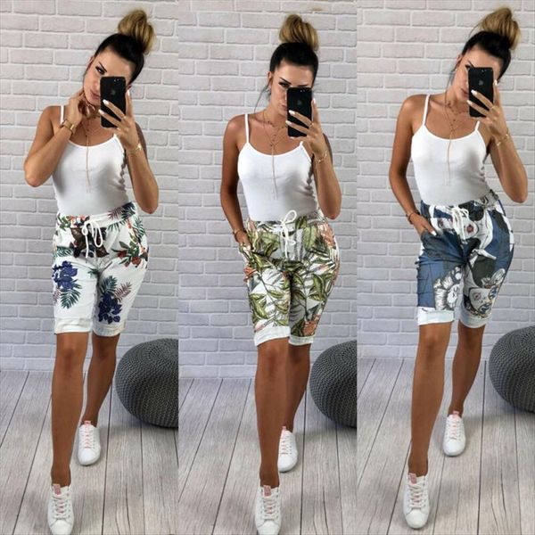 knee length leaves printed middle women capris trousers portrait leisure tie waist elegant elastic bottoms, Black;white
knee length leaves printed middle women capris trousers portrait leisure tie waist elegant elastic bottoms, Black;white