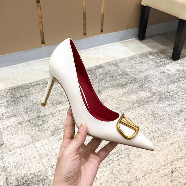 dress shoes women's pointed toe 6cm 8cm 10cm classics v brand high heel all black metal buckle 34-43
dress shoes women's pointed toe 6cm 8cm 10cm classics v brand high heel all black metal buckle 34-43