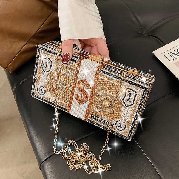 fashionable metal small square box bag women's diamond inlaid dinner bag in winter 2021
fashionable metal small square box bag women's diamond inlaid dinner bag in winter 2021