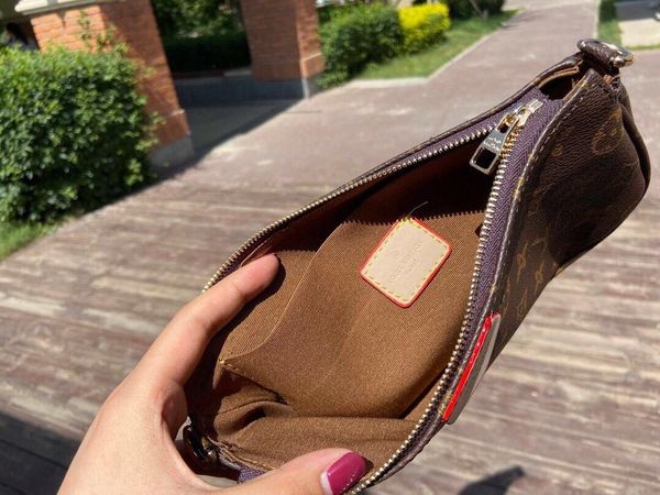 100% quality lv louis bag vitton splicing high capacity shopping bag classic shoulder bags clutch handbags leather cross, Red;black
100% quality lv louis bag vitton splicing high capacity shopping bag classic shoulder bags clutch handbags leather cross, Red;black