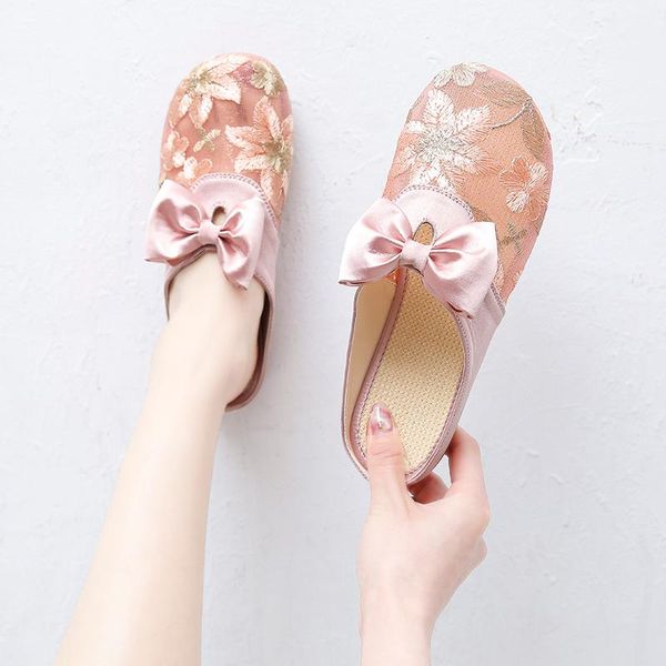 slippers embroidered shoes antique baotou 2021 summer mesh half drag outside wearing sandals women, Black
slippers embroidered shoes antique baotou 2021 summer mesh half drag outside wearing sandals women, Black