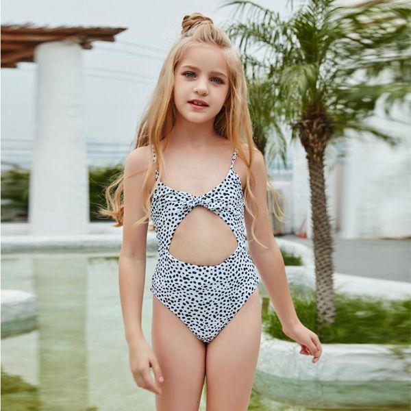one-piece suits 2021 fashion girls polka dot swimsuit belly cute small fresh high elastic bikini set
one-piece suits 2021 fashion girls polka dot swimsuit belly cute small fresh high elastic bikini set