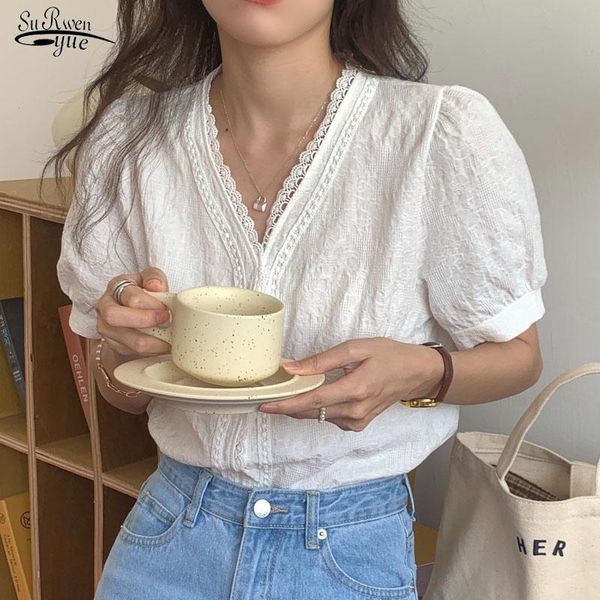 women's blouses & shirts 2021 summer fashion v-neck loose shirt casual lace white blouse women puff sleeve blusas mujer 14825
women's blouses & shirts 2021 summer fashion v-neck loose shirt casual lace white blouse women puff sleeve blusas mujer 14825