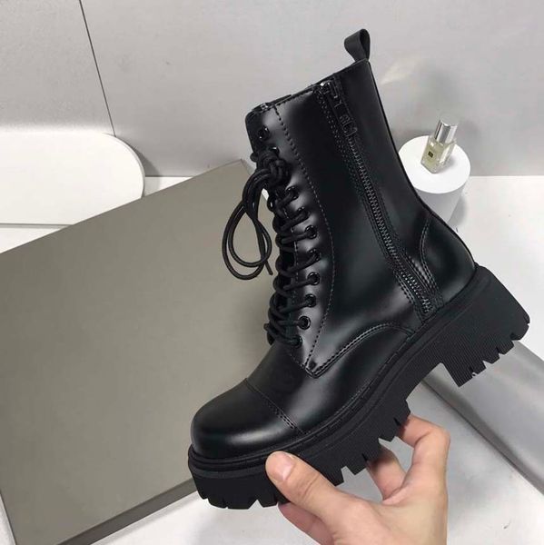 women chunky boot designer shoes martin desert boots real leather medal coarse non-slip woman winter shoe with box 02, Black
women chunky boot designer shoes martin desert boots real leather medal coarse non-slip woman winter shoe with box 02, Black