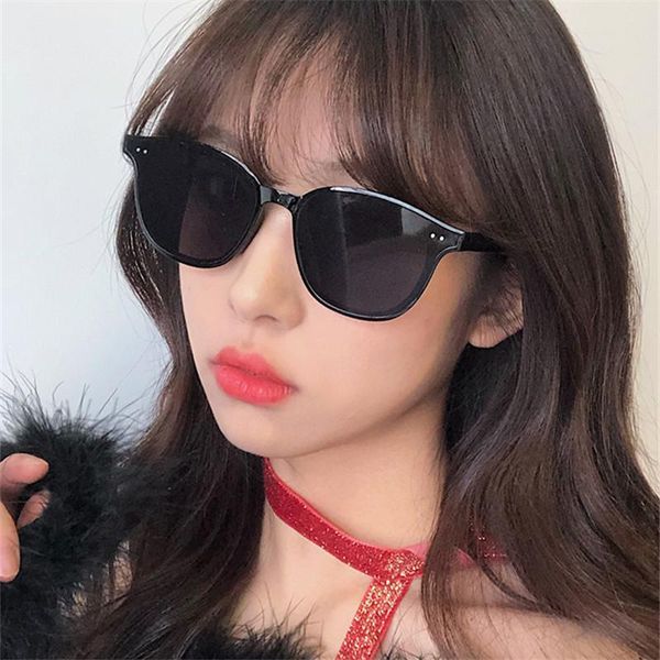 sunglasses 2021 black large frame retro elegant women's metal accessories men's glasses de sol uv400, White;black
sunglasses 2021 black large frame retro elegant women's metal accessories men's glasses de sol uv400, White;black