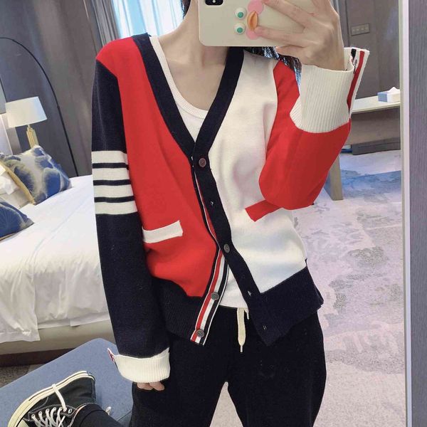 tb college style v-neck blocked wool cardigan women's sweater loose and thin, versatile korean color contrast knitted jacket fashion, White;black
tb college style v-neck blocked wool cardigan women's sweater loose and thin, versatile korean color contrast knitted jacket fashion, White;black