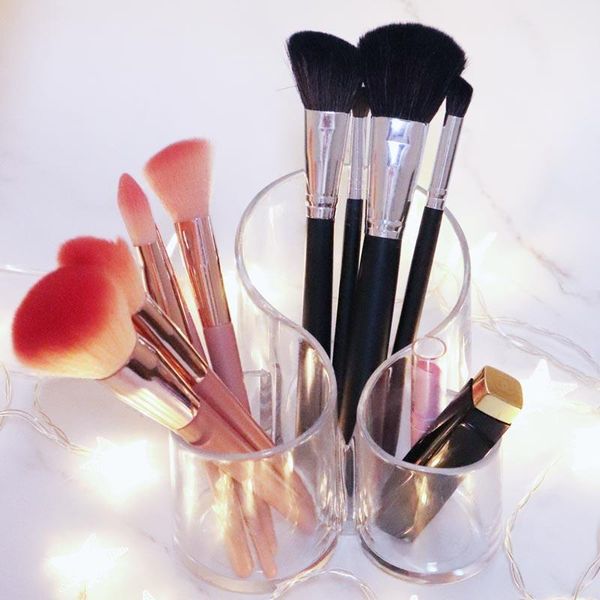 transparent lipstick cosmetic organizer storage box makeup brush pen holder rack jewelry display make up tools boxes & bins
transparent lipstick cosmetic organizer storage box makeup brush pen holder rack jewelry display make up tools boxes & bins