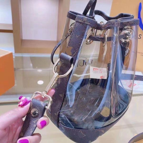 designer luxury crossbody messenger shoulder bags fashion crossbody cosmetic bag transparent clear pvc
designer luxury crossbody messenger shoulder bags fashion crossbody cosmetic bag transparent clear pvc