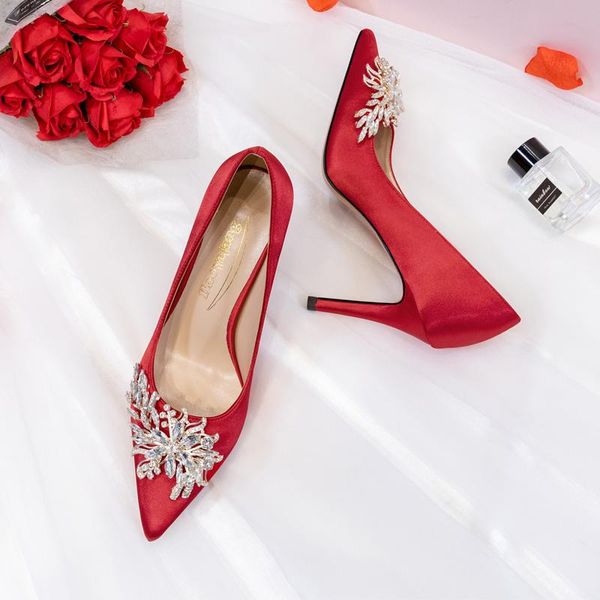 dress shoes 2021 arrival white pointed toe wedding shoe bridal high heels ladies party woman pumps, Black
dress shoes 2021 arrival white pointed toe wedding shoe bridal high heels ladies party woman pumps, Black