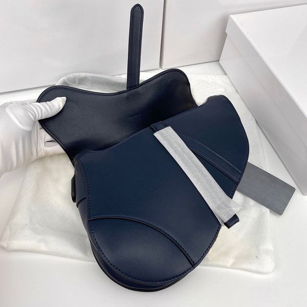 handbag matte saddle bags women luxurys designers fashion letter shoulder genuine leather messenger bag designer crossbody purses
handbag matte saddle bags women luxurys designers fashion letter shoulder genuine leather messenger bag designer crossbody purses