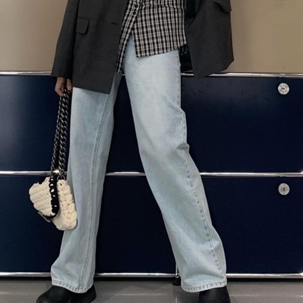 women's jeans autumn high-waist waist cut-out silhouette light blue straight-leg trousers
women's jeans autumn high-waist waist cut-out silhouette light blue straight-leg trousers
