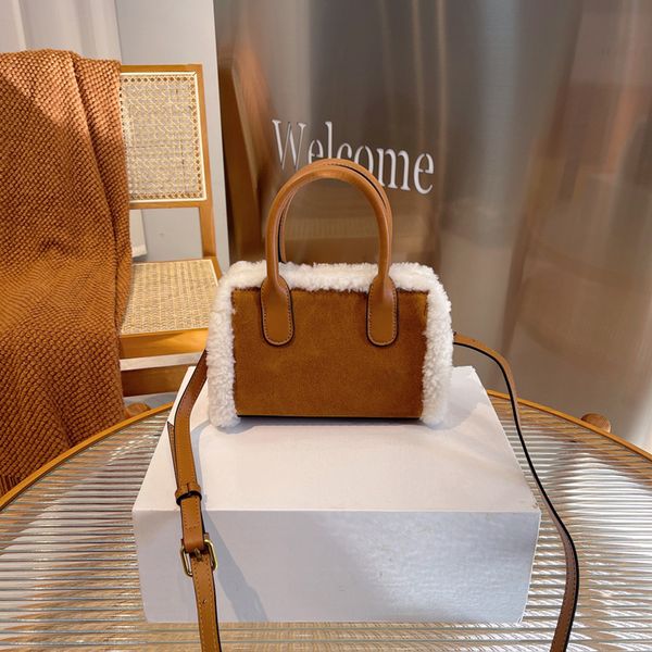 designer purse shoulder bags luxury cross body high-quality different colors fashion brand various styles wholesale with original box size 2
designer purse shoulder bags luxury cross body high-quality different colors fashion brand various styles wholesale with original box size 2