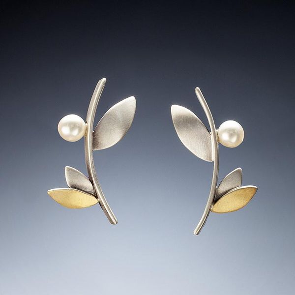 stud two tone gold silver color small cute leaf flower branch pierce earrings vintage white round pearl decor simple jewelry, Golden;silver
stud two tone gold silver color small cute leaf flower branch pierce earrings vintage white round pearl decor simple jewelry, Golden;silver