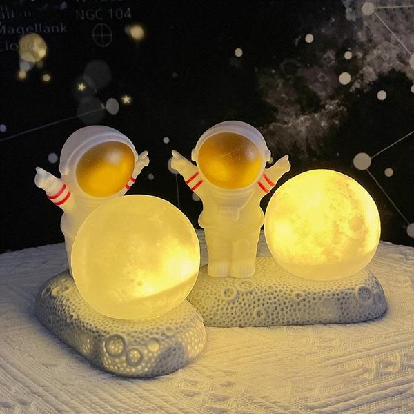 night lights creative astronaut light room ornaments deskdecoration small table lamp home furnishing resin bedside lighting
night lights creative astronaut light room ornaments deskdecoration small table lamp home furnishing resin bedside lighting