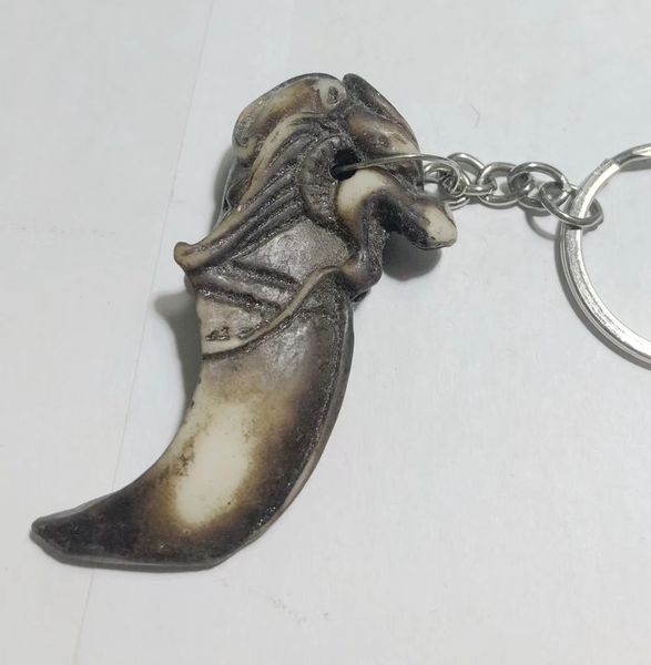 16 pcs biker dragon totem hand keychain creative couple personality punk hip hop men women party key ring jewelry, Slivery;golden
16 pcs biker dragon totem hand keychain creative couple personality punk hip hop men women party key ring jewelry, Slivery;golden
