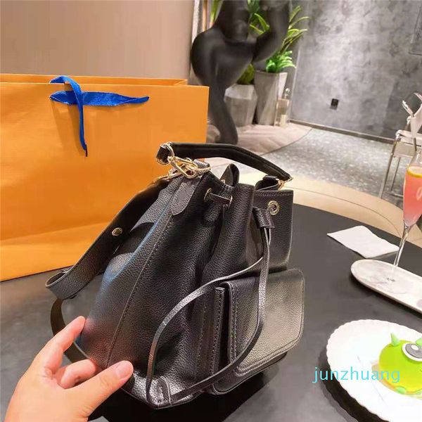 designer- women bags leather bucket bags fashion lady single shoulder bag fashion casual bags
designer- women bags leather bucket bags fashion lady single shoulder bag fashion casual bags