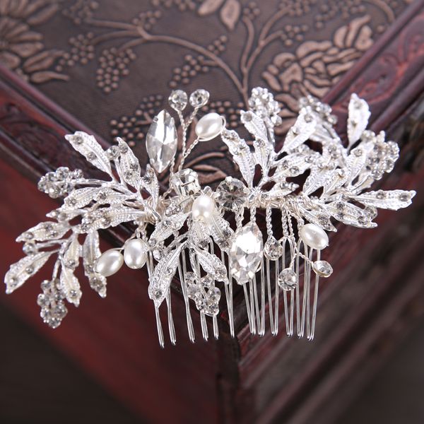 leaf pearl silver color rhinestone bridal hair comb wedding hair accessories bride headpiece hair ornaments women jewelrydio chan conta, White;golden
leaf pearl silver color rhinestone bridal hair comb wedding hair accessories bride headpiece hair ornaments women jewelrydio chan conta, White;golden