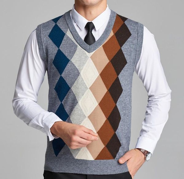 men's vests vintage v-neck plaid long sweater vest 2021 pullover sweaters england style warm jumper knitted waistcoats casual men slim, Black;white
men's vests vintage v-neck plaid long sweater vest 2021 pullover sweaters england style warm jumper knitted waistcoats casual men slim, Black;white