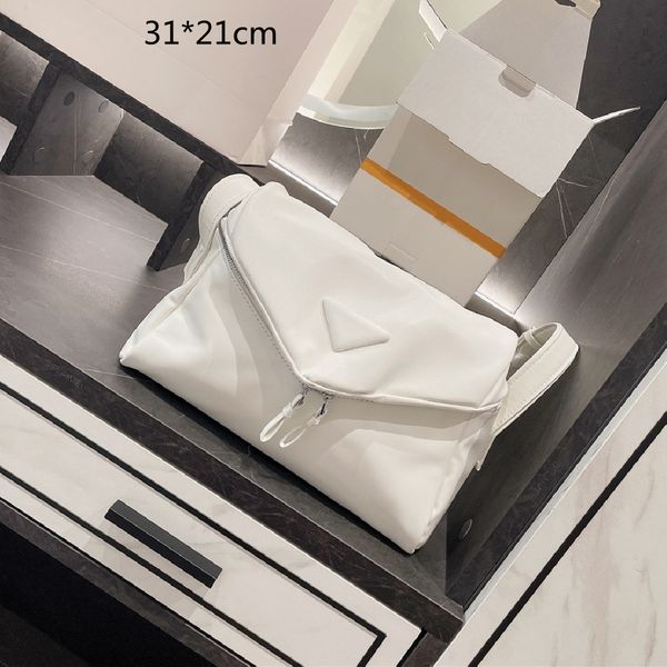 2021 designer triangle shouder bags cloud purses soft luxury women messenger bag medium white crossbody fashion style high quality
2021 designer triangle shouder bags cloud purses soft luxury women messenger bag medium white crossbody fashion style high quality