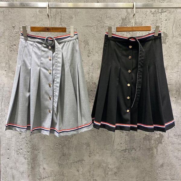 skirts 2021 summer style short skirt hardware buckle pleated suit half for women, Black
skirts 2021 summer style short skirt hardware buckle pleated suit half for women, Black