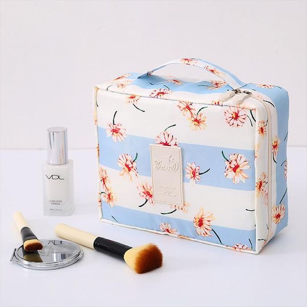 travel storage bag ladies portable oxford cloth makeup handbag waterproof multi function wash
travel storage bag ladies portable oxford cloth makeup handbag waterproof multi function wash