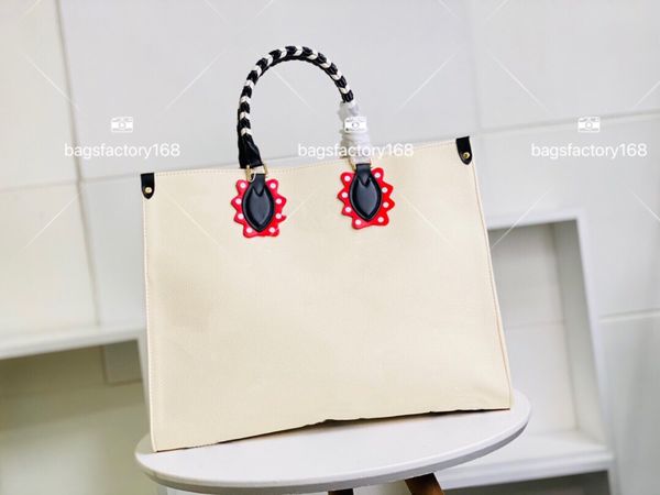 upgrade version luxury design crafty bag classic embossed leather american street styles elements large capacity handbag vacation style trav
upgrade version luxury design crafty bag classic embossed leather american street styles elements large capacity handbag vacation style trav