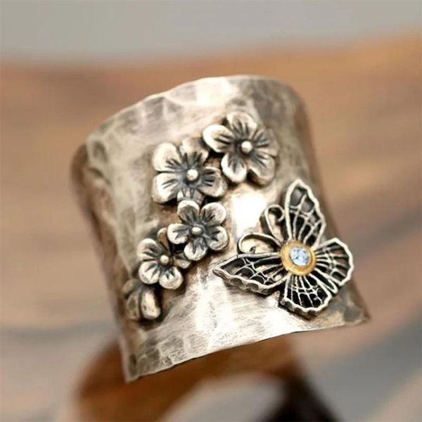 wedding rings vintage trendy personality wide version butterfly flower white ring for women engagement ornament, Slivery;golden
wedding rings vintage trendy personality wide version butterfly flower white ring for women engagement ornament, Slivery;golden