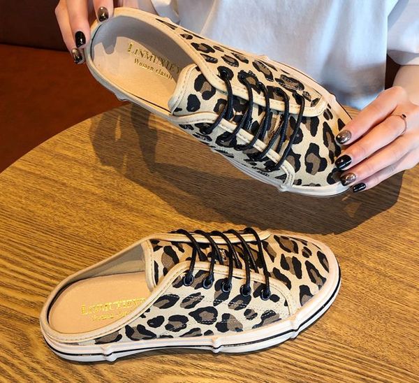 slippers net red women 2021 fashion wild toe caps half drag without heels thick, Black
slippers net red women 2021 fashion wild toe caps half drag without heels thick, Black