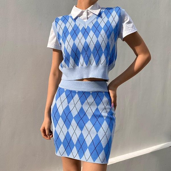 women's vests vintage argyle knitted v neck sweater vest skirt set women fashion autumn plaid casual cropped suit preppy style, Black;white
women's vests vintage argyle knitted v neck sweater vest skirt set women fashion autumn plaid casual cropped suit preppy style, Black;white