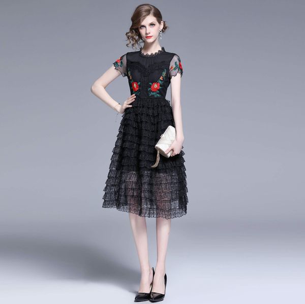 boutique dress 2021 summer perspective mesh stitching layer by cake skirt embroidered lace women's mid long pompous, Black;pink
boutique dress 2021 summer perspective mesh stitching layer by cake skirt embroidered lace women's mid long pompous, Black;pink