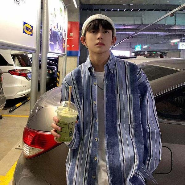 men's casual shirts 2021 spring fashion handsome shirt stripe printing long sleeve blue color clothes work coats, White;black
men's casual shirts 2021 spring fashion handsome shirt stripe printing long sleeve blue color clothes work coats, White;black