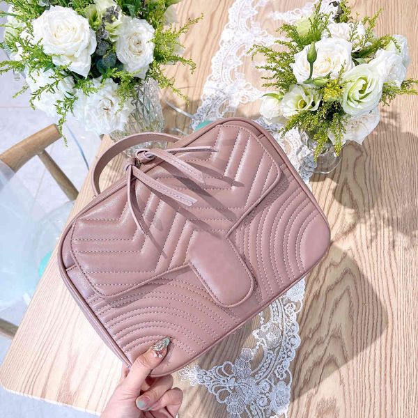 factory outlet design 2021 autumn new fashion women's single shoulder messenger portable macarone cover bag
factory outlet design 2021 autumn new fashion women's single shoulder messenger portable macarone cover bag
